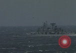 Standbild US-Flugzeugträger-Zerstörer segeln Japanisches Meer, 1968, aus Sekunde 14 historischem Filmmaterial Videoclip 65675079583