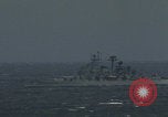 Standbild US-Flugzeugträger-Zerstörer segeln Japanisches Meer, 1968, aus Sekunde 15 historischem Filmmaterial Videoclip 65675079583