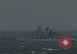 Standbild US-Flugzeugträger-Zerstörer segeln Japanisches Meer, 1968, aus Sekunde 17 historischem Filmmaterial Videoclip 65675079583