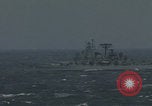 Standbild US-Flugzeugträger-Zerstörer segeln Japanisches Meer, 1968, aus Sekunde 24 historischem Filmmaterial Videoclip 65675079583