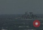 Standbild US-Flugzeugträger-Zerstörer segeln Japanisches Meer, 1968, aus Sekunde 25 historischem Filmmaterial Videoclip 65675079583