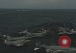 Standbild US-Flugzeugträger-Zerstörer segeln Japanisches Meer, 1968, aus Sekunde 46 historischem Filmmaterial Videoclip 65675079583