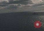 Standbild Zerstörer der US Navy segeln Japanisches Meer, 1968, aus Sekunde 4 historischem Filmmaterial Videoclip 65675079584