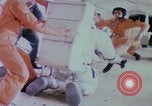 Standbild Astronauten-Schwerelosigkeitstraining Florida United States USA, 1969, aus Sekunde 24 historischem Filmmaterial Videoclip 65675079593