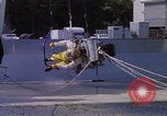 Standbild NASA-Forscher testen EVA-Transporter auf dem Mond Hampton Virginia USA, 1968, aus Sekunde 31 historischem Filmmaterial Videoclip 65675079601