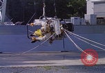 Standbild NASA-Forscher testen EVA-Transporter auf dem Mond Hampton Virginia USA, 1968, aus Sekunde 33 historischem Filmmaterial Videoclip 65675079601