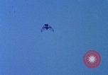 Immagine di LLVR-1 si schianta sulla Ellington AFB Houston Texas USA, 1968, secondo 5 filmato di repertorio 65675079602