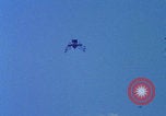 Immagine di LLVR-1 si schianta sulla Ellington AFB Houston Texas USA, 1968, secondo 7 filmato di repertorio 65675079602