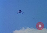 Immagine di LLVR-1 si schianta sulla Ellington AFB Houston Texas USA, 1968, secondo 10 filmato di repertorio 65675079602