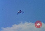 Immagine di LLVR-1 si schianta sulla Ellington AFB Houston Texas USA, 1968, secondo 13 filmato di repertorio 65675079602