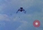 Immagine di LLVR-1 si schianta sulla Ellington AFB Houston Texas USA, 1968, secondo 36 filmato di repertorio 65675079602
