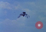 Immagine di LLVR-1 si schianta sulla Ellington AFB Houston Texas USA, 1968, secondo 40 filmato di repertorio 65675079602