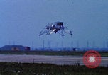 Immagine di LLVR-1 si schianta sulla Ellington AFB Houston Texas USA, 1968, secondo 51 filmato di repertorio 65675079602