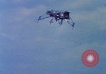 Immagine di LLVR-1 si schianta sulla Ellington AFB Houston Texas USA, 1968, secondo 61 filmato di repertorio 65675079602
