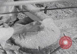 Immagine di Falegname palestinese al lavoro Palestina, 1941, secondo 22 filmato di repertorio 65675079608