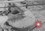 Immagine di Falegname palestinese al lavoro Palestina, 1941, secondo 26 filmato di repertorio 65675079608