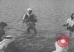 Standbild Fischer bei der Arbeit am See Genezareth Palästina, 1941, aus Sekunde 61 historischem Filmmaterial Videoclip 65675079610