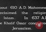 Standbild Islamische Prozession Felsendom Jerusalem Jerusalem Palästina, 1941, aus Sekunde 17 historischem Filmmaterial Videoclip 65675079615