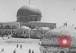 Standbild Islamische Prozession Felsendom Jerusalem Jerusalem Palästina, 1941, aus Sekunde 45 historischem Filmmaterial Videoclip 65675079615