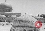 Standbild Islamische Prozession Felsendom Jerusalem Jerusalem Palästina, 1941, aus Sekunde 49 historischem Filmmaterial Videoclip 65675079615