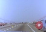 Immagine di Guida sul Golden Gate Bridge di San Francisco San Francisco California USA, 1969, secondo 6 filmato di repertorio 65675079620