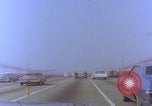 Immagine di Guida sul Golden Gate Bridge di San Francisco San Francisco California USA, 1969, secondo 8 filmato di repertorio 65675079620