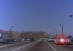 Immagine di Guida sul Golden Gate Bridge di San Francisco San Francisco California USA, 1969, secondo 29 filmato di repertorio 65675079620