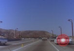 Immagine di Guida sul Golden Gate Bridge di San Francisco San Francisco California USA, 1969, secondo 34 filmato di repertorio 65675079620