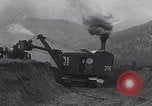 Immagine di Costruzione della strada nel Parco Nazionale delle Montagne Rocciose Colorado United States USA, 1927, secondo 19 filmato di repertorio 65675079623