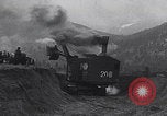 Immagine di Costruzione della strada nel Parco Nazionale delle Montagne Rocciose Colorado United States USA, 1927, secondo 28 filmato di repertorio 65675079623