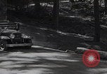 Standbild Touristen am Tioga Mountain Pass California United States USA, 1937, aus Sekunde 39 historischem Filmmaterial Videoclip 65675079628