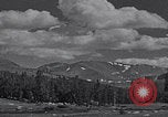 Standbild Fahrt durch den Tioga Mountain Pass California United States USA, 1937, aus Sekunde 10 historischem Filmmaterial Videoclip 65675079630