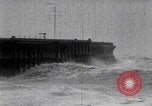 Immagine di Tempesta di metà inverno a Dover Inghilterra Dover Inghilterra Regno Unito, 1925, secondo 15 filmato di repertorio 65675079640