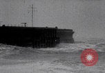 Immagine di Tempesta di metà inverno a Dover Inghilterra Dover Inghilterra Regno Unito, 1925, secondo 17 filmato di repertorio 65675079640