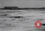 Immagine di Tempesta di metà inverno a Dover Inghilterra Dover Inghilterra Regno Unito, 1925, secondo 37 filmato di repertorio 65675079640