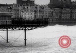 Immagine di Tempesta di metà inverno a Dover Inghilterra Dover Inghilterra Regno Unito, 1925, secondo 56 filmato di repertorio 65675079640