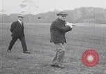 Immagine di John D Rockefeller gioca a golf Florida United States USA, 1925, secondo 36 filmato di repertorio 65675079641