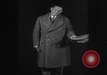 Immagine di Wayne Bigg Munn in posa Kansas City Missouri USA, 1925, secondo 16 filmato di repertorio 65675079645