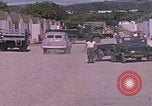 Standbild Eingang zum GTMO Naval Exchange-Shop Guantanamo Bay, Kuba, 1962, aus Sekunde 8 historischem Filmmaterial Videoclip 65675079673