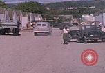Standbild Eingang zum GTMO Naval Exchange-Shop Guantanamo Bay, Kuba, 1962, aus Sekunde 9 historischem Filmmaterial Videoclip 65675079673