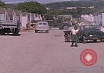 Standbild Eingang zum GTMO Naval Exchange-Shop Guantanamo Bay, Kuba, 1962, aus Sekunde 12 historischem Filmmaterial Videoclip 65675079673