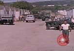 Standbild Eingang zum GTMO Naval Exchange-Shop Guantanamo Bay, Kuba, 1962, aus Sekunde 21 historischem Filmmaterial Videoclip 65675079673