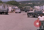 Standbild Eingang zum GTMO Naval Exchange-Shop Guantanamo Bay, Kuba, 1962, aus Sekunde 25 historischem Filmmaterial Videoclip 65675079673
