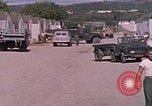 Standbild Eingang zum GTMO Naval Exchange-Shop Guantanamo Bay, Kuba, 1962, aus Sekunde 26 historischem Filmmaterial Videoclip 65675079673