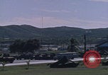 Standbild Eingang zum GTMO Naval Exchange-Shop Guantanamo Bay, Kuba, 1962, aus Sekunde 40 historischem Filmmaterial Videoclip 65675079673