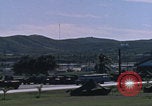 Standbild Eingang zum GTMO Naval Exchange-Shop Guantanamo Bay, Kuba, 1962, aus Sekunde 42 historischem Filmmaterial Videoclip 65675079673