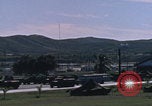 Standbild Eingang zum GTMO Naval Exchange-Shop Guantanamo Bay, Kuba, 1962, aus Sekunde 46 historischem Filmmaterial Videoclip 65675079673