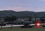 Standbild Eingang zum GTMO Naval Exchange-Shop Guantanamo Bay, Kuba, 1962, aus Sekunde 57 historischem Filmmaterial Videoclip 65675079673