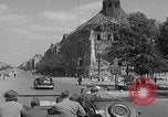 Standbild Präsident Truman besichtigt die Schäden in Berlin Berlin, Deutschland, 1945, aus Sekunde 6 historischem Filmmaterial Videoclip 65675079677