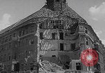 Standbild Präsident Truman besichtigt die Schäden in Berlin Berlin, Deutschland, 1945, aus Sekunde 12 historischem Filmmaterial Videoclip 65675079677